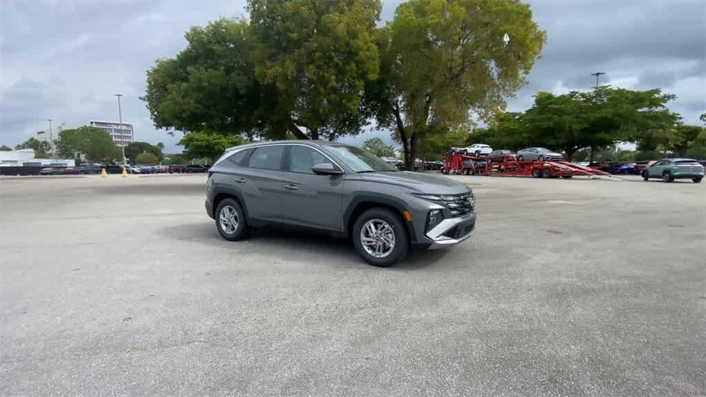 new 2025 Hyundai Tucson car, priced at $29,951