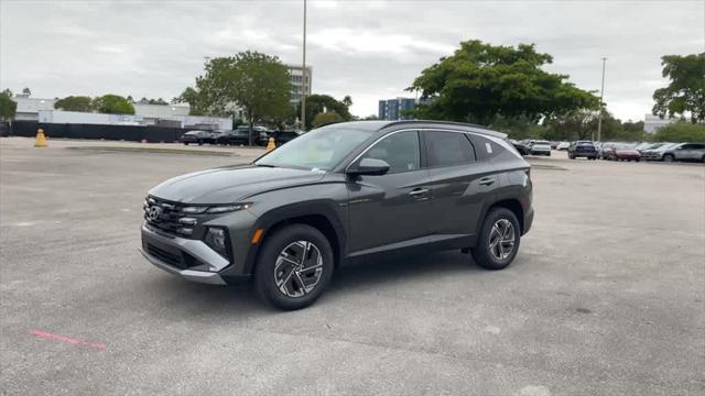 new 2025 Hyundai Tucson Hybrid car, priced at $34,437