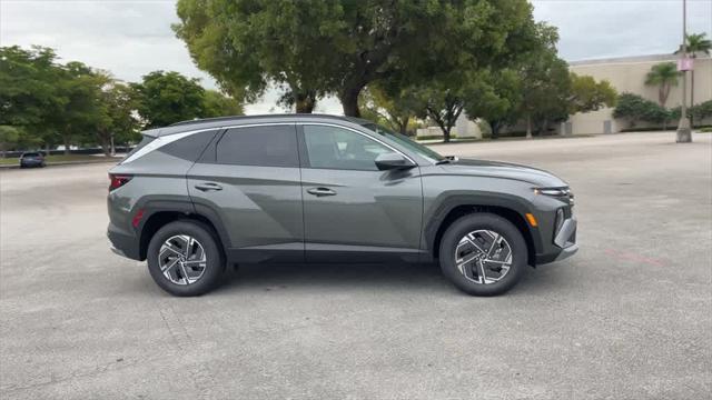 new 2025 Hyundai Tucson Hybrid car, priced at $34,437