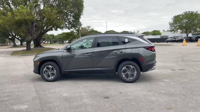 new 2025 Hyundai Tucson Hybrid car, priced at $34,437