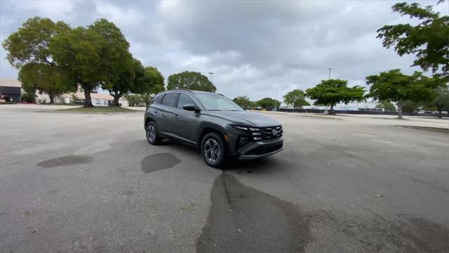 new 2025 Hyundai Tucson Hybrid car, priced at $34,187