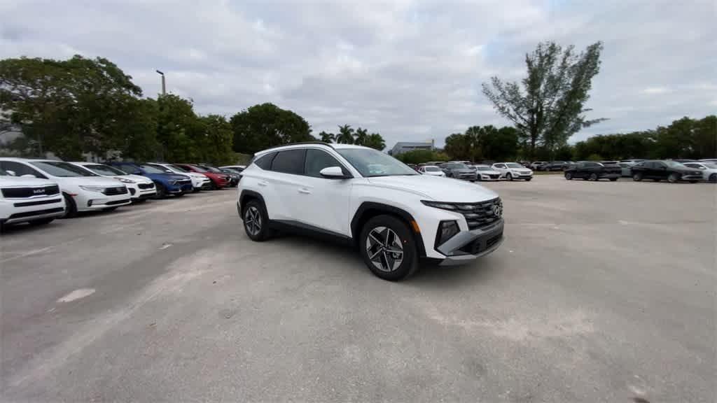 new 2025 Hyundai Tucson car, priced at $32,159