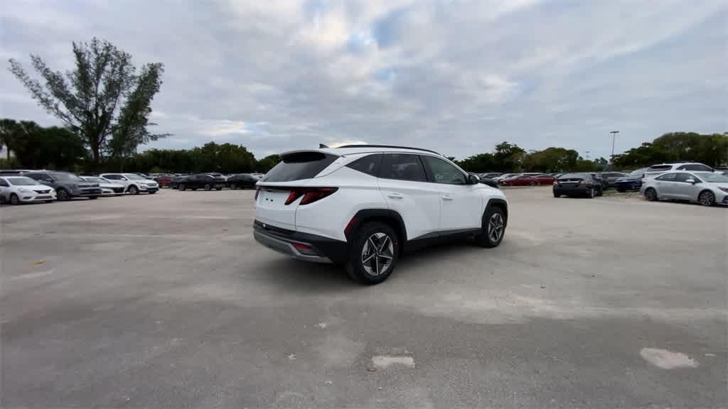 new 2025 Hyundai Tucson car, priced at $32,159