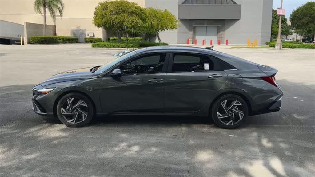 new 2025 Hyundai Elantra HEV car, priced at $30,440