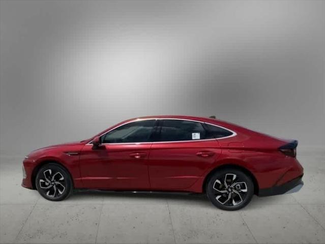 new 2024 Hyundai Sonata car, priced at $28,072