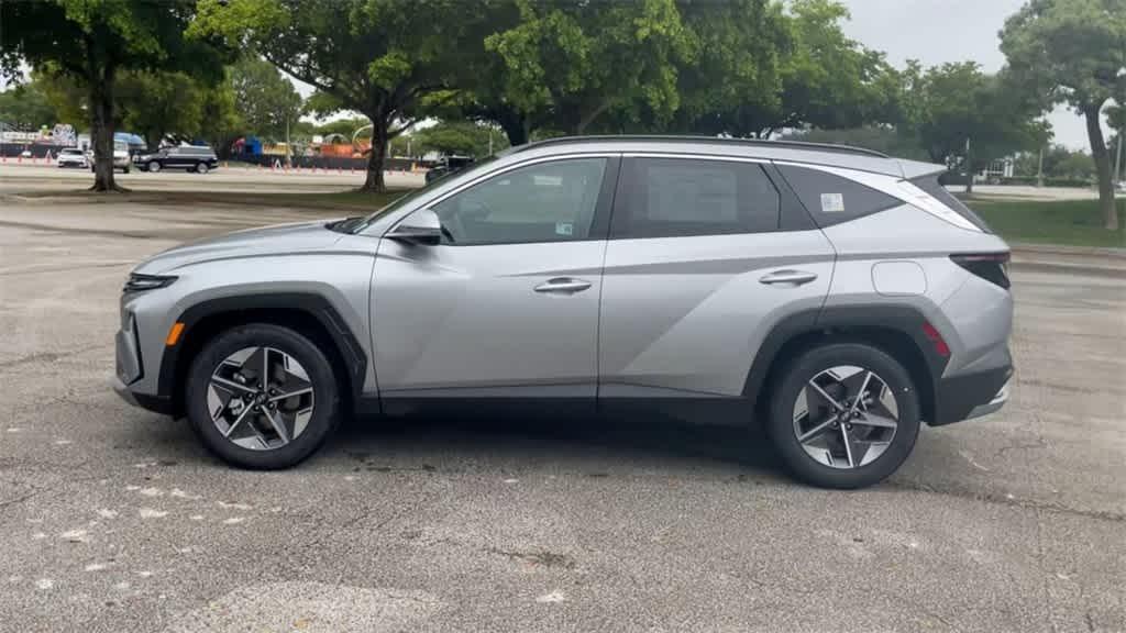 new 2025 Hyundai Tucson car, priced at $33,692