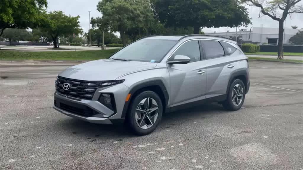 new 2025 Hyundai Tucson car, priced at $33,692