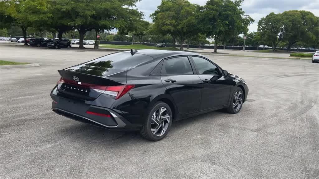 new 2025 Hyundai Elantra car, priced at $23,966