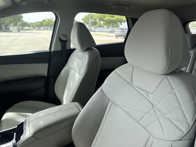 new 2025 Hyundai Tucson car, priced at $30,103