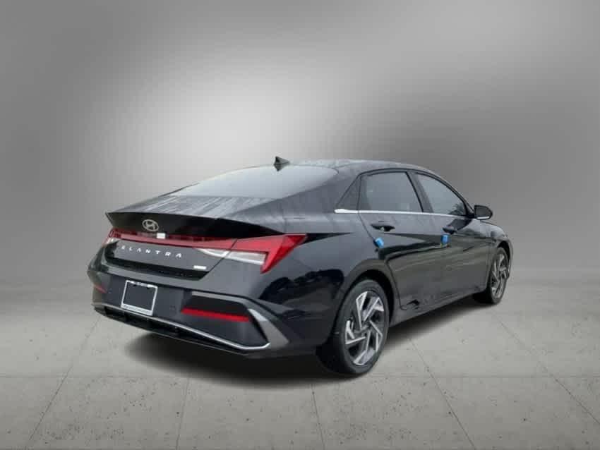 new 2024 Hyundai Elantra HEV car, priced at $31,135