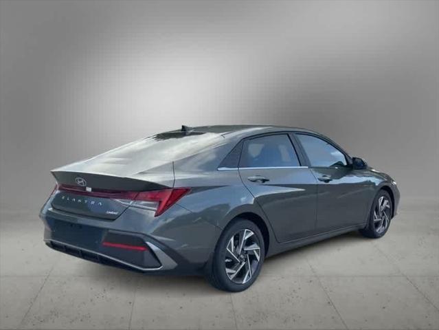 new 2024 Hyundai Elantra car, priced at $27,878