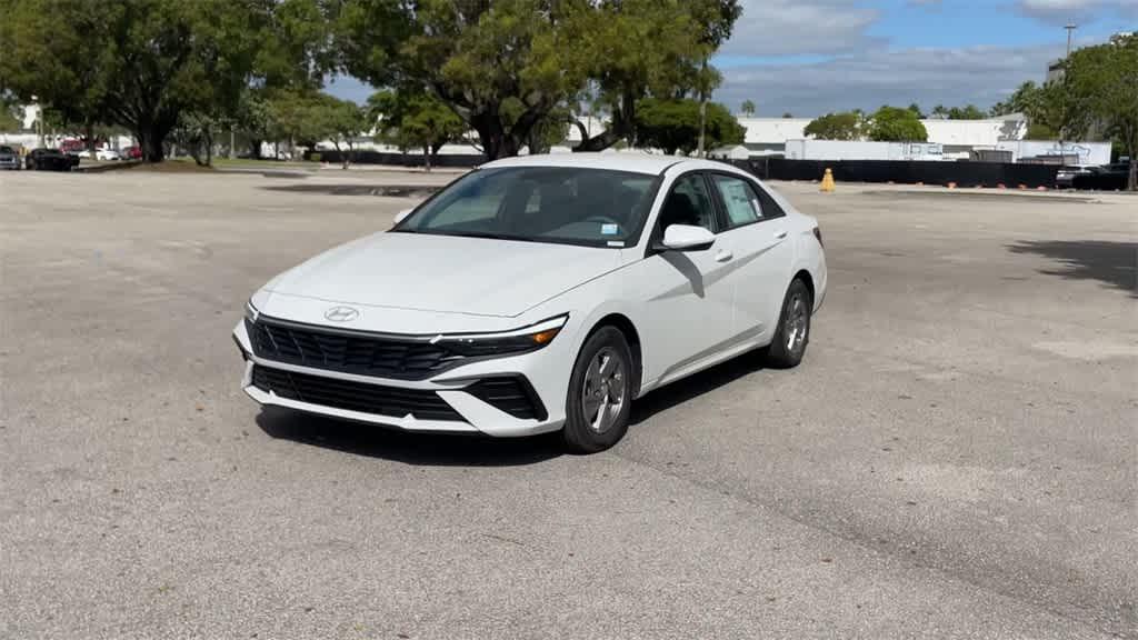 new 2025 Hyundai Elantra car, priced at $23,545