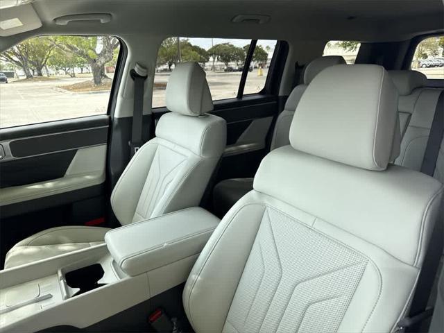 new 2025 Hyundai Santa Fe car, priced at $37,580