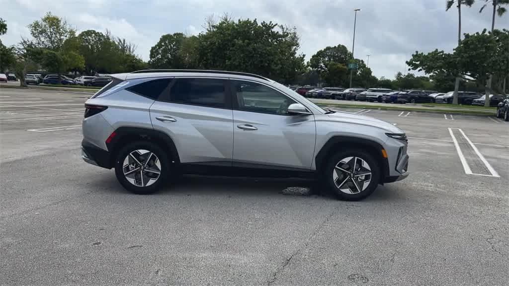 new 2025 Hyundai Tucson car, priced at $33,683