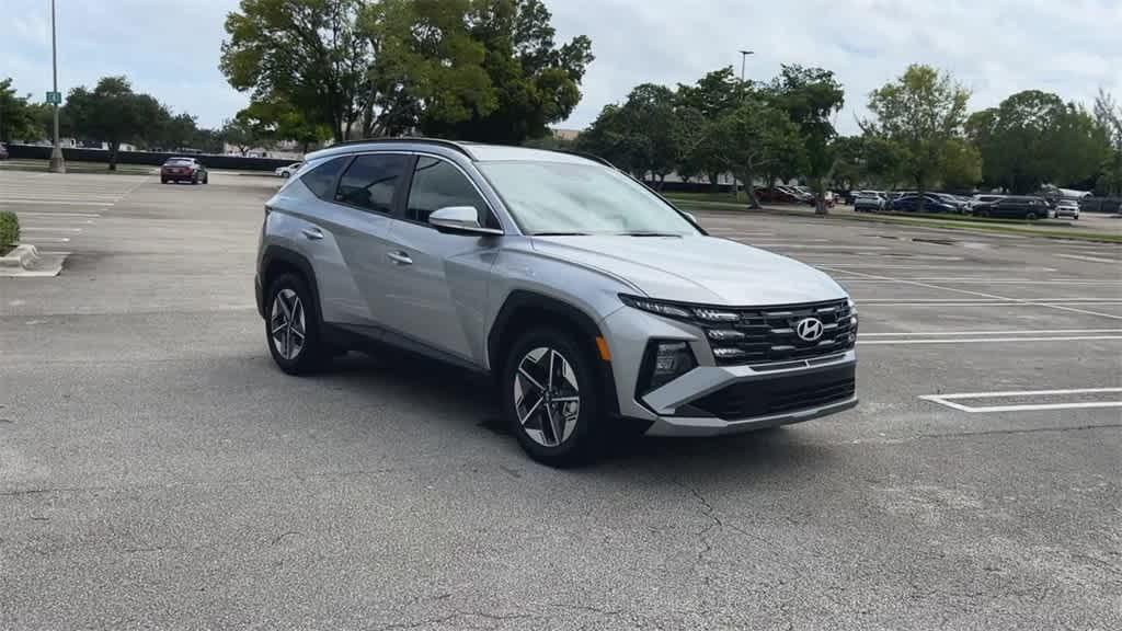 new 2025 Hyundai Tucson car, priced at $33,683