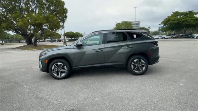 new 2025 Hyundai TUCSON Hybrid car, priced at $37,119