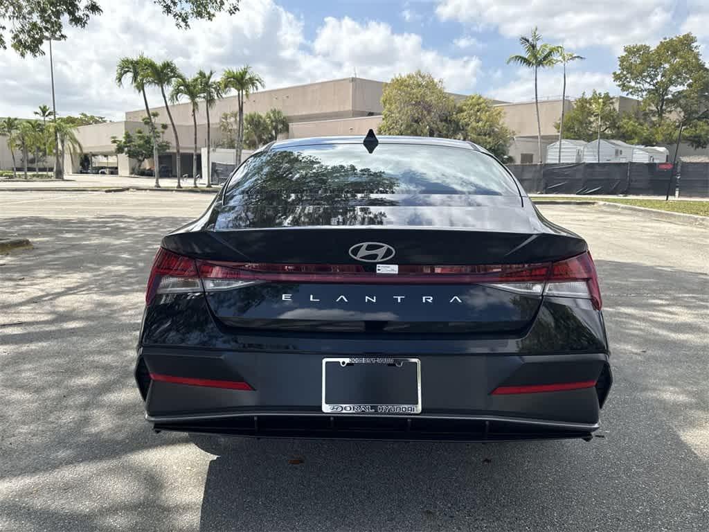 new 2025 Hyundai Elantra car, priced at $26,452