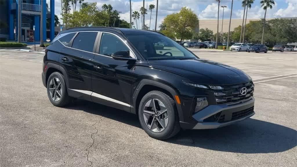 new 2025 Hyundai Tucson car, priced at $33,824