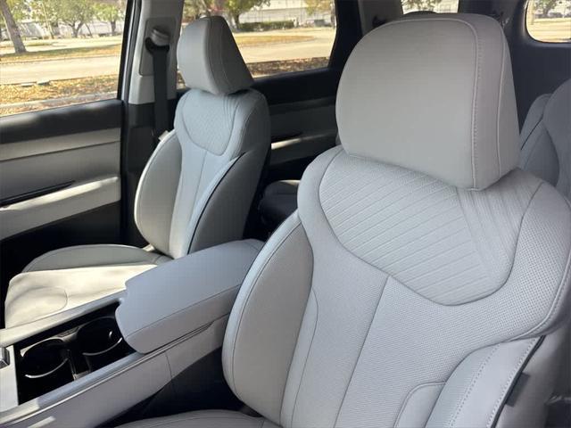 new 2025 Hyundai Palisade car, priced at $40,666