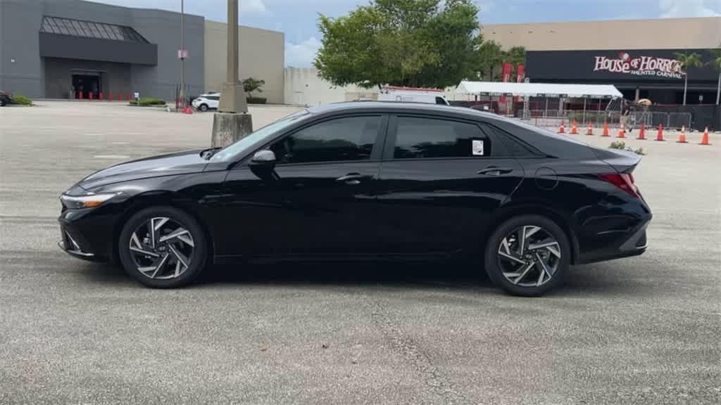 new 2025 Hyundai Elantra car, priced at $23,966