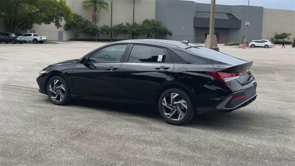 new 2025 Hyundai Elantra car, priced at $23,966