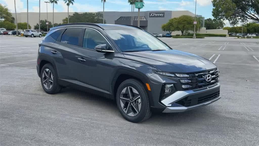 new 2025 Hyundai Tucson car, priced at $33,800