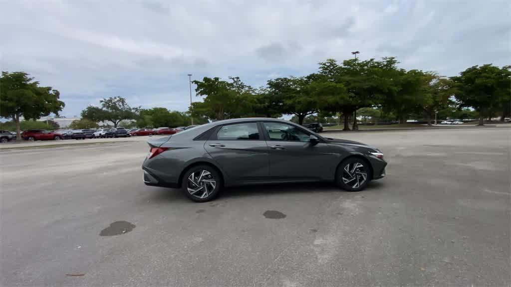 new 2025 Hyundai Elantra car, priced at $23,966