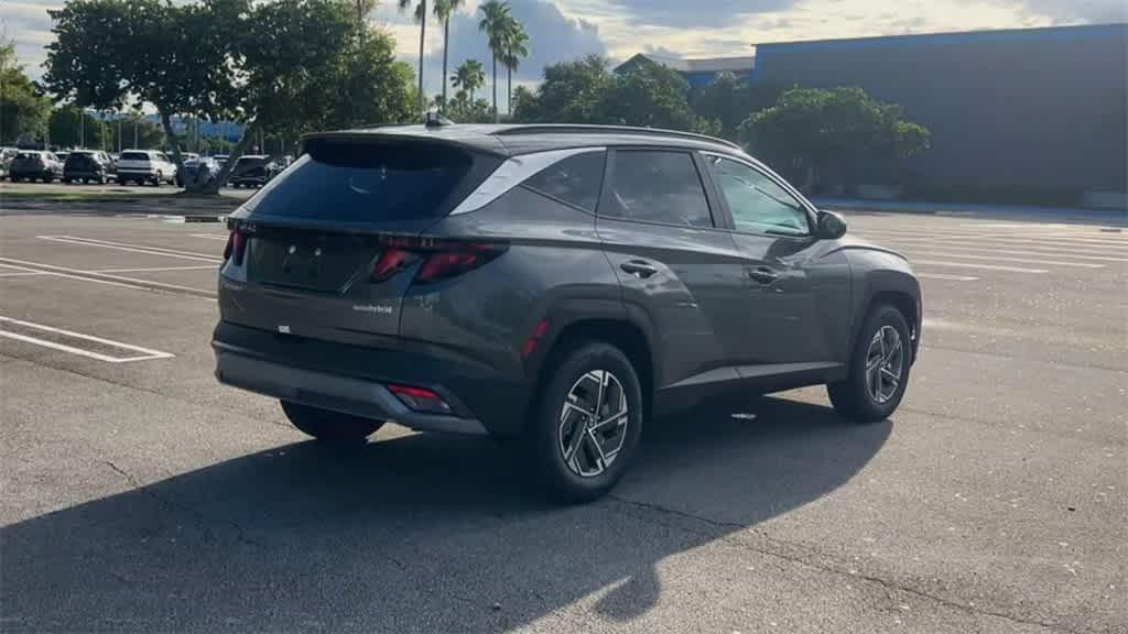 new 2025 Hyundai Tucson Hybrid car, priced at $34,191