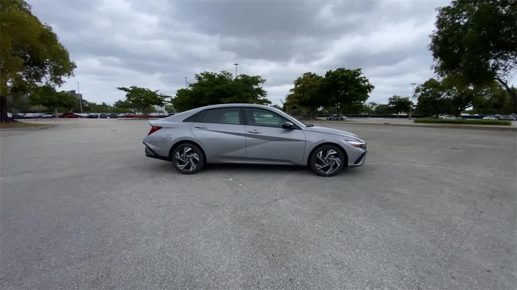 new 2025 Hyundai Elantra car, priced at $24,009