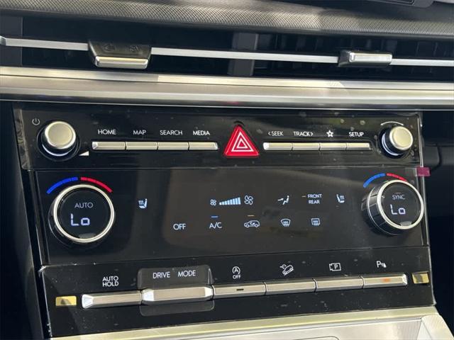 new 2025 Hyundai Santa Fe car, priced at $38,000