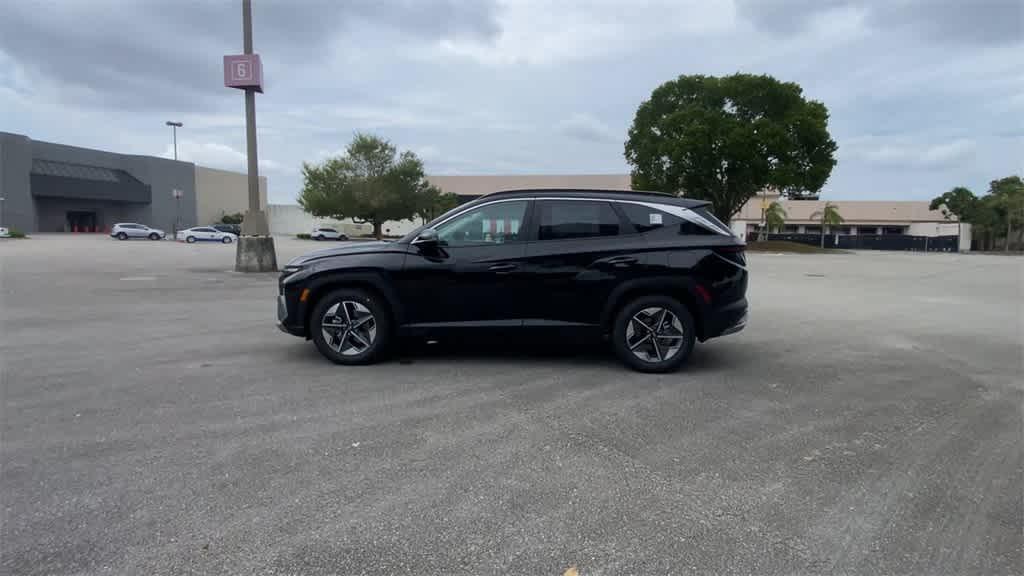 new 2025 Hyundai Tucson car, priced at $34,089