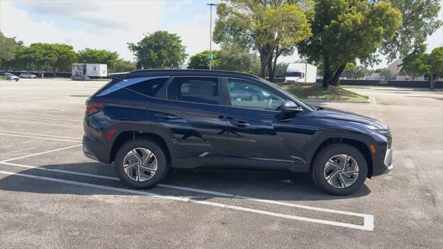 new 2025 Hyundai Tucson Hybrid car, priced at $34,166