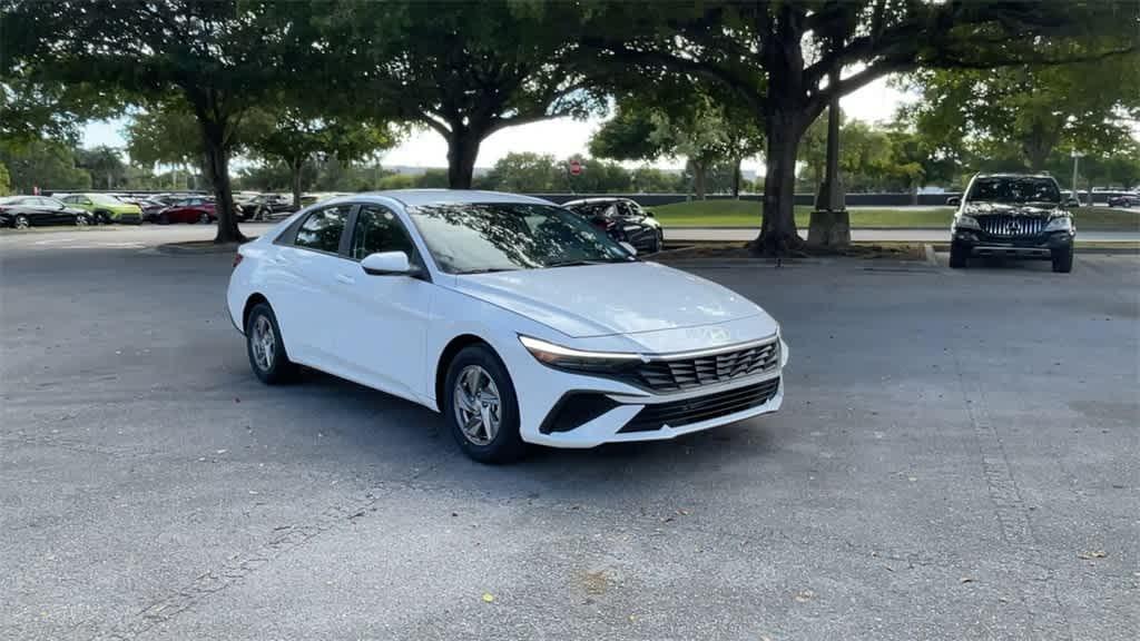 new 2025 Hyundai Elantra car, priced at $23,531