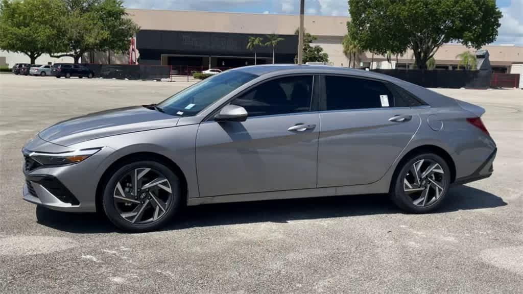 new 2025 Hyundai Elantra car, priced at $26,444