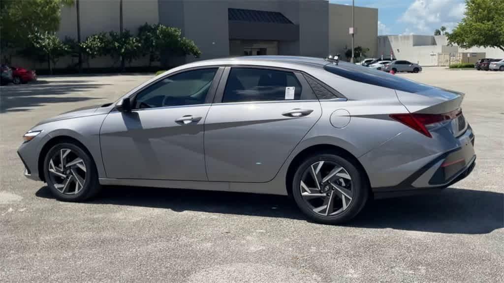 new 2025 Hyundai Elantra car, priced at $26,444