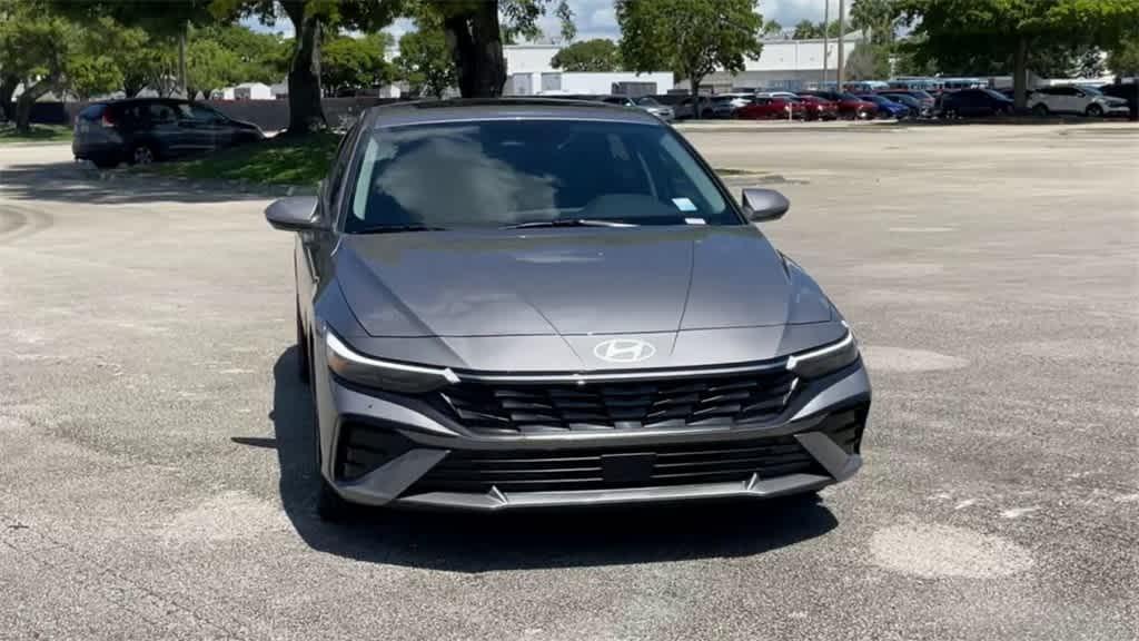 new 2025 Hyundai Elantra car, priced at $26,444