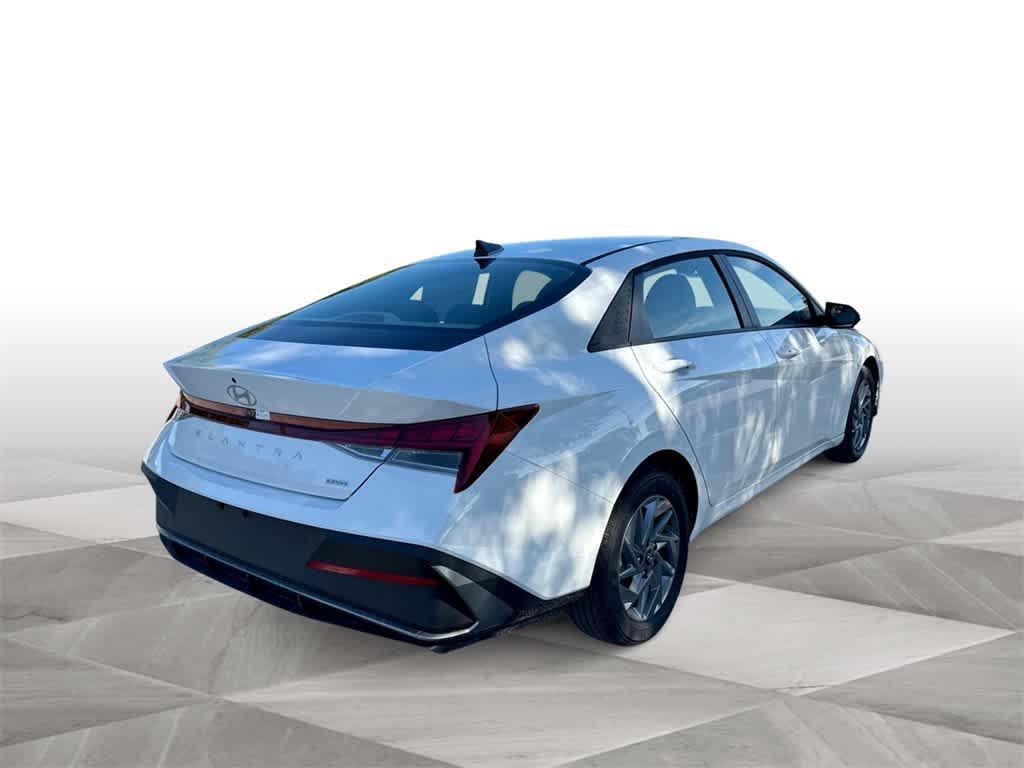 new 2025 Hyundai ELANTRA HEV car, priced at $27,105