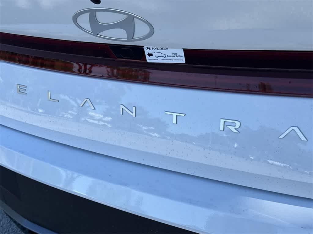 new 2025 Hyundai ELANTRA HEV car, priced at $27,105