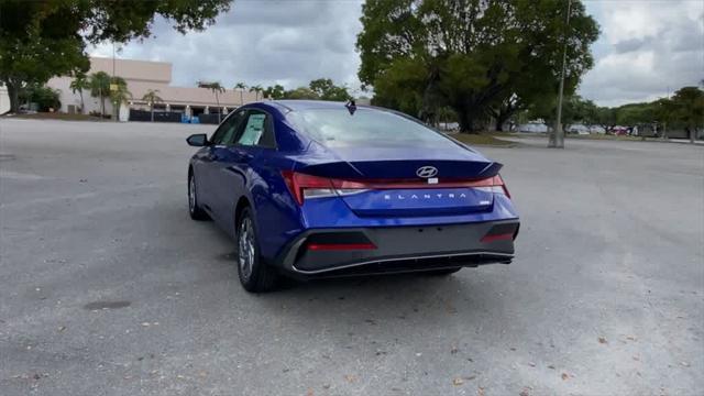 new 2025 Hyundai Elantra HEV car, priced at $26,167