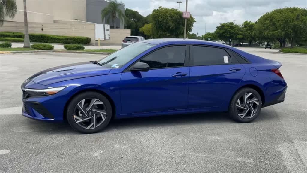 new 2025 Hyundai Elantra car, priced at $23,941