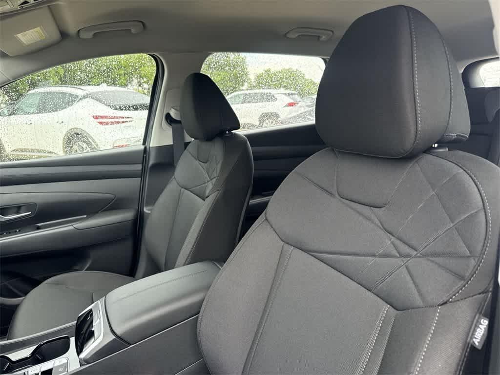 new 2025 Hyundai Tucson car, priced at $30,002