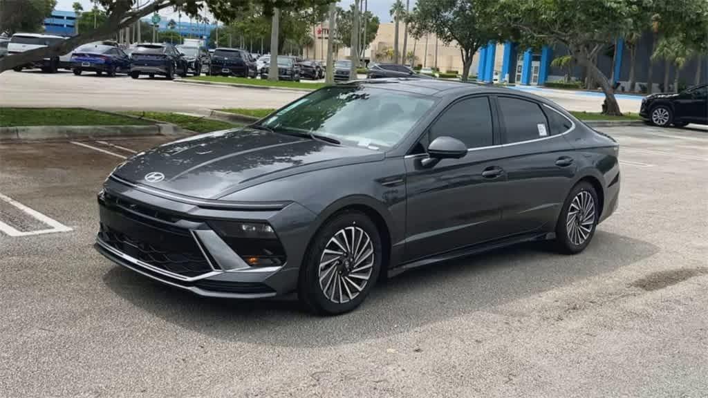 new 2024 Hyundai Sonata Hybrid car, priced at $38,001