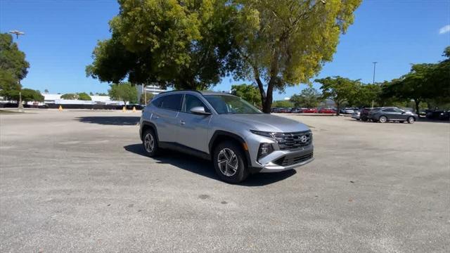 new 2025 Hyundai Tucson Hybrid car, priced at $34,166