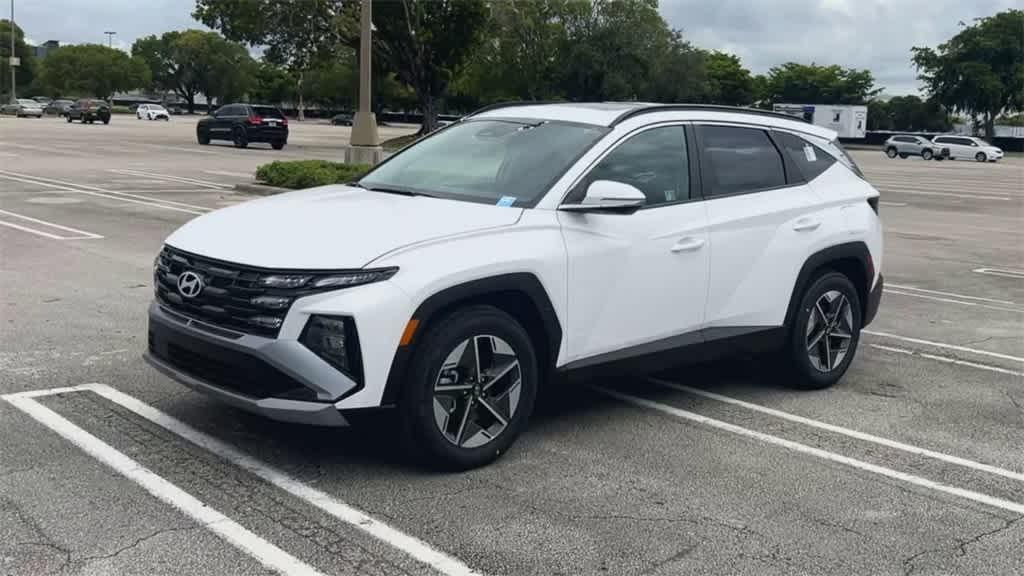 new 2025 Hyundai Tucson car, priced at $34,250