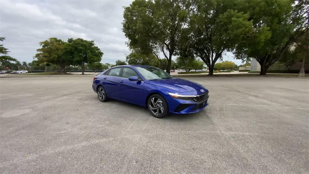 new 2025 Hyundai Elantra car, priced at $26,457