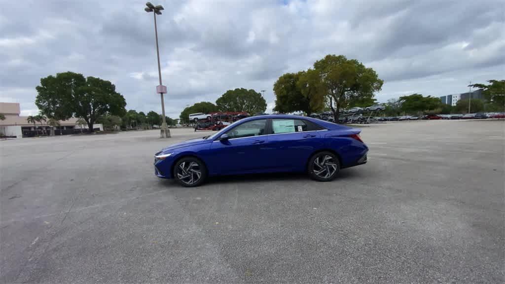 new 2025 Hyundai Elantra car, priced at $26,457