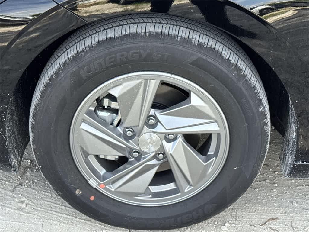 new 2025 Hyundai Elantra car, priced at $23,487