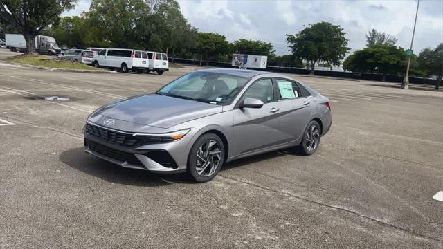 new 2025 Hyundai Elantra car, priced at $26,444