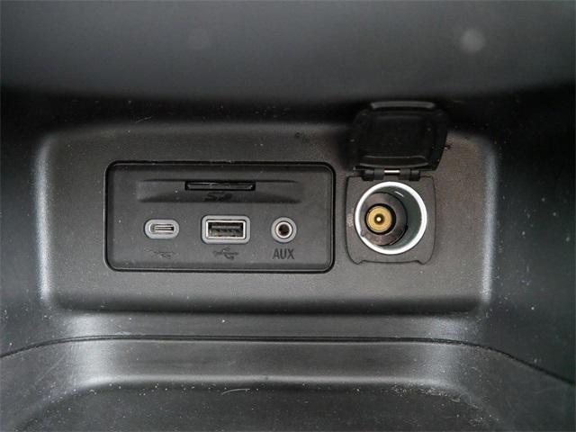 used 2022 Chevrolet Equinox car, priced at $19,299