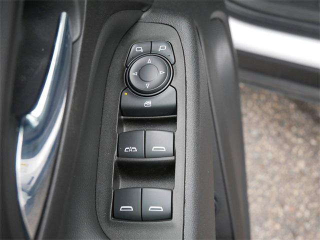 used 2022 Chevrolet Equinox car, priced at $19,299